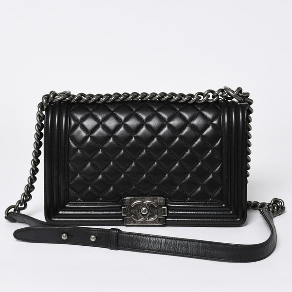 極美品 CHANEL シャネル ボーイシャネル チェーンショルダーバッグ A67086 23番台 ラムスキン ココマーク ブラック シルバー金具 中古 4a006432