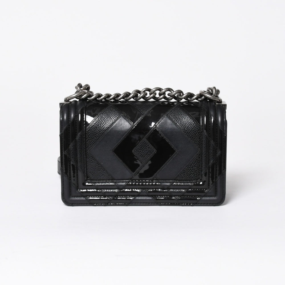 極美品 CHANEL シャネル ボーイシャネル チェーンショルダー ショルダーバッグ 30番台 ブラック 中古 4a006430