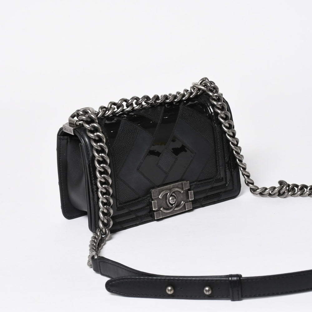 極美品 CHANEL シャネル ボーイシャネル チェーンショルダー ショルダーバッグ 30番台 ブラック 中古 4a006430