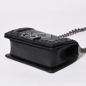極美品 CHANEL シャネル ボーイシャネル チェーンショルダー ショルダーバッグ 30番台 ブラック 中古 4a006430