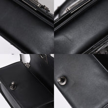 Load the image into the gallery viewer. 極美品 CHANEL シャネル ボーイシャネル チェーンショルダー ショルダーバッグ 30番台 ブラック 中古 4a006430