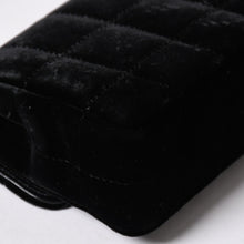 Load the image into the gallery viewer. 新品同様品 CHANEL シャネル チョコバー ベルベット シングルフラップ シングルチェーンバッグ 6番台 ベロア ゴールド金具 中古 4a006444