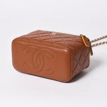 将图片加载到图库查看器中。 新品同様品 CHANEL シャネル ハンドバッグ ショルダーバッグ ココハンドル バニティケース ランダム番台 ブラウン ゴールド金具 ラムスキン 中古 4a006459