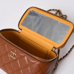 新品同様品 CHANEL シャネル ハンドバッグ ショルダーバッグ ココハンドル バニティケース ランダム番台 ブラウン ゴールド金具 ラムスキン 中古 4a006459