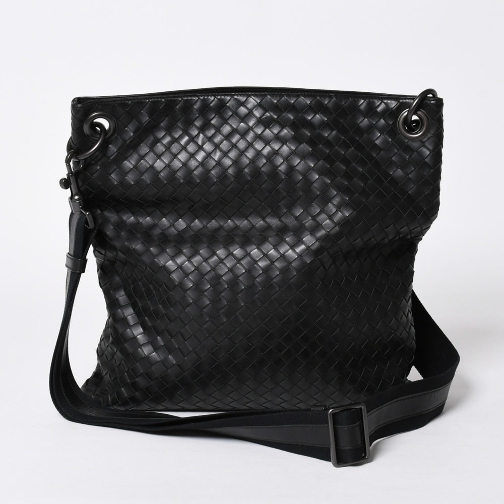 極美品 BOTTEGA VENETA ボッテガヴェネタ ショルダーバッグ イントレチャート 161623 V456C 1000 ブラック レザー 中古 4a006518