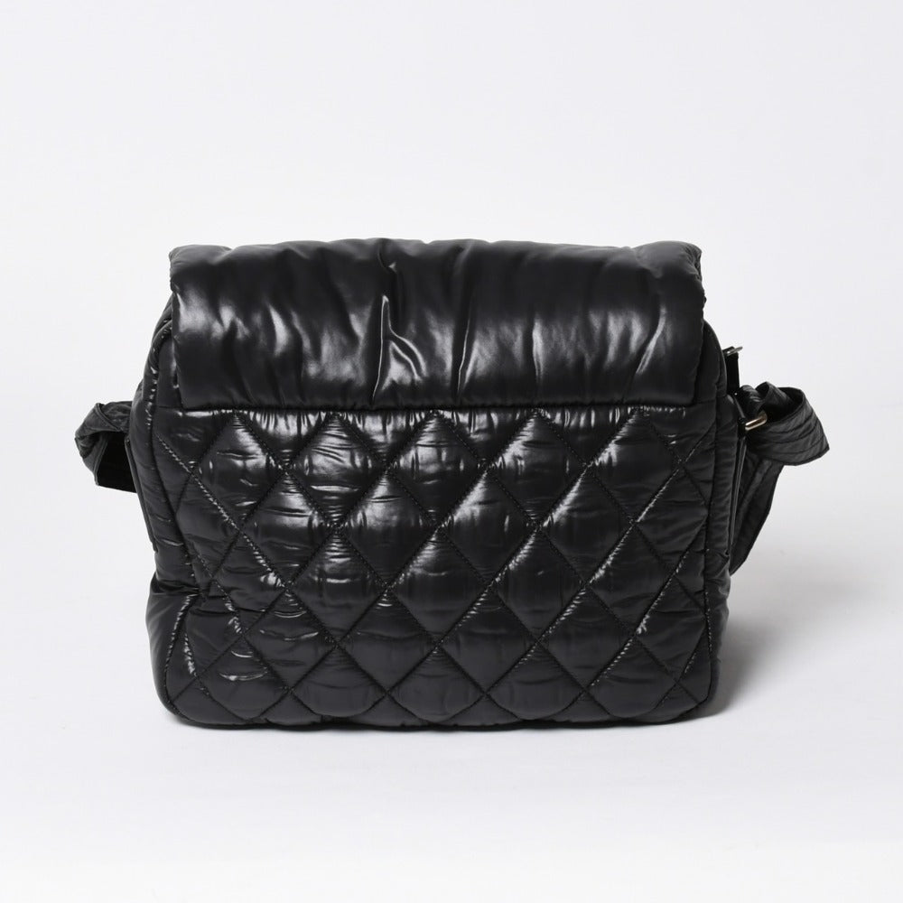 極美品 CHANEL シャネル コココクーン ショルダーバッグ A48616 14番台 ココマーク ナイロン ブラック シルバー金具 キルティング 中古 4a006528