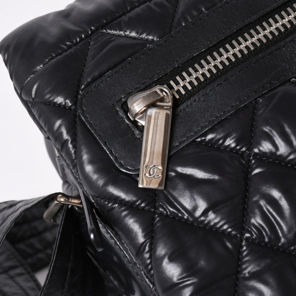 極美品 CHANEL シャネル コココクーン ショルダーバッグ A48616 14番台 ココマーク ナイロン ブラック シルバー金具 キルティング 中古 4a006528