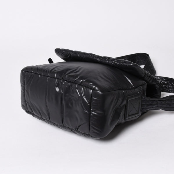 極美品 CHANEL シャネル コココクーン ショルダーバッグ A48616 14番台 ココマーク ナイロン ブラック シルバー金具 キルティング 中古 4a006528