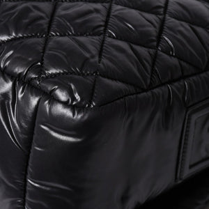 極美品 CHANEL シャネル コココクーン ショルダーバッグ A48616 14番台 ココマーク ナイロン ブラック シルバー金具 キルティング 中古 4a006528
