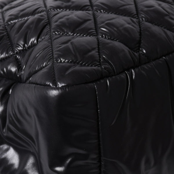 極美品 CHANEL シャネル コココクーン ショルダーバッグ A48616 14番台 ココマーク ナイロン ブラック シルバー金具 キルティング 中古 4a006528