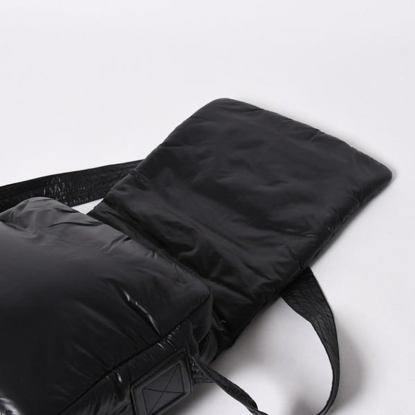 極美品 CHANEL シャネル コココクーン ショルダーバッグ A48616 14番台 ココマーク ナイロン ブラック シルバー金具 キルティング 中古 4a006528