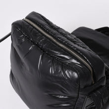 将图片加载到图库查看器中。 極美品 CHANEL シャネル コココクーン ショルダーバッグ A48616 14番台 ココマーク ナイロン ブラック シルバー金具 キルティング 中古 4a006528