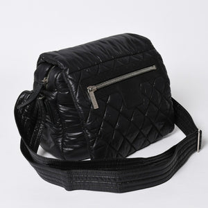 極美品 CHANEL シャネル コココクーン ショルダーバッグ A48616 16番台 ココマーク ナイロン ブラック シルバー金具 キルティング 中古 4a006457