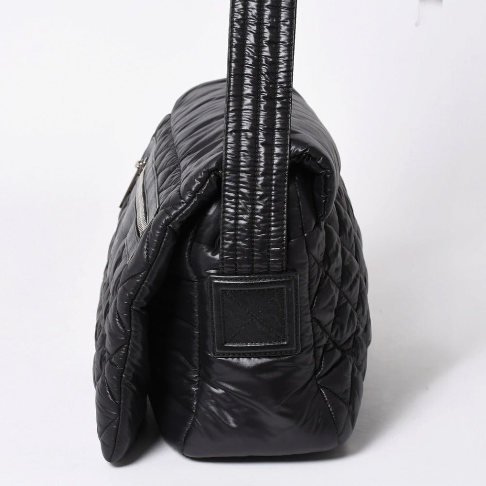 極美品 CHANEL シャネル コココクーン ショルダーバッグ A48616 16番台 ココマーク ナイロン ブラック シルバー金具 キルティング 中古 4a006457