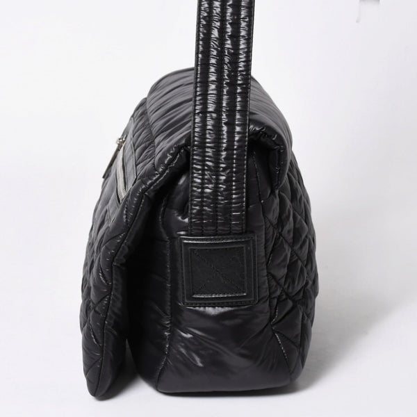 極美品 CHANEL シャネル コココクーン ショルダーバッグ A48616 16番台 ココマーク ナイロン ブラック シルバー金具 キルティング 中古 4a006457