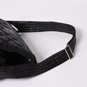 極美品 CHANEL シャネル コココクーン ショルダーバッグ A48616 16番台 ココマーク ナイロン ブラック シルバー金具 キルティング 中古 4a006457
