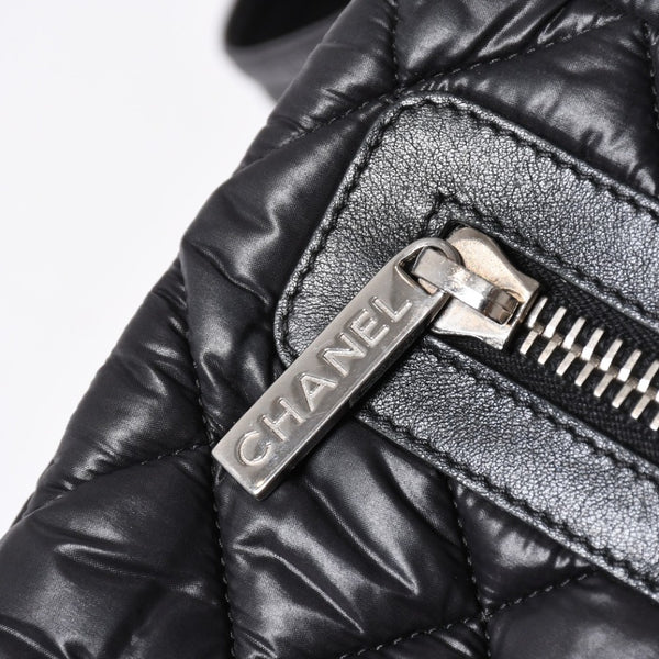 極美品 CHANEL シャネル コココクーン ショルダーバッグ A48616 16番台 ココマーク ナイロン ブラック シルバー金具 キルティング 中古 4a006457