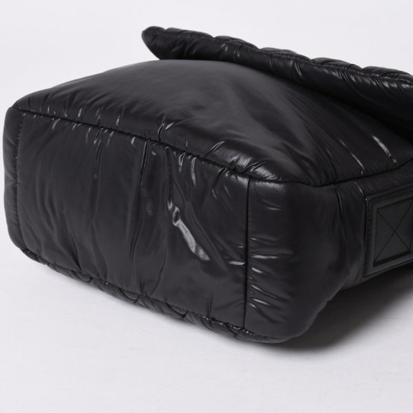 極美品 CHANEL シャネル コココクーン ショルダーバッグ A48616 16番台 ココマーク ナイロン ブラック シルバー金具 キルティング 中古 4a006457