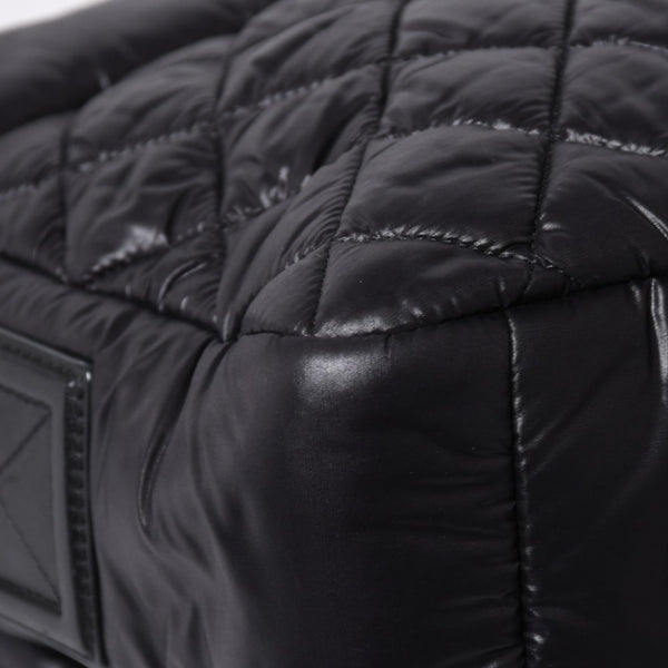 極美品 CHANEL シャネル コココクーン ショルダーバッグ A48616 16番台 ココマーク ナイロン ブラック シルバー金具 キルティング 中古 4a006457