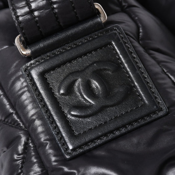 極美品 CHANEL シャネル コココクーン ショルダーバッグ A48616 16番台 ココマーク ナイロン ブラック シルバー金具 キルティング 中古 4a006457