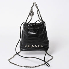 新品同様品 CHANEL シャネル シャネル22 ミニバッグ 2WAY ハンドバッグ ショルダーバッグ ランダム番台 ブラック シルバー金具 中古 4a006458