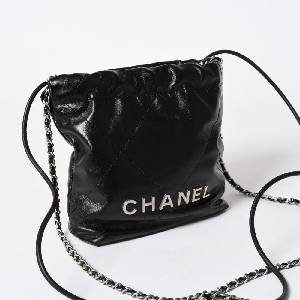 Like new CHANEL Chanel 22 mini bag 2WAY handbag shoulder bag random number black silver hardware used 4a006458