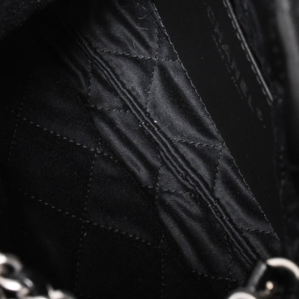 新品同様品 CHANEL シャネル シャネル22 ミニバッグ 2WAY ハンドバッグ ショルダーバッグ ランダム番台 ブラック シルバー金具 中古 4a006458