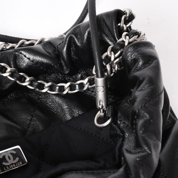 新品同様品 CHANEL シャネル シャネル22 ミニバッグ 2WAY ハンドバッグ ショルダーバッグ ランダム番台 ブラック シルバー金具 中古 4a006458