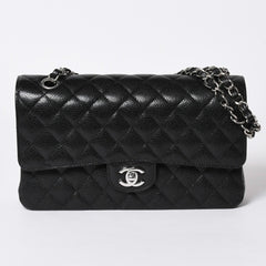 新品同様 CHANEL シャネル マトラッセ25 Wフラップ Wチェーンショルダーバッグ キャビアスキン ゴールド金具 ランダム番台 ブラック 中古 4a006559