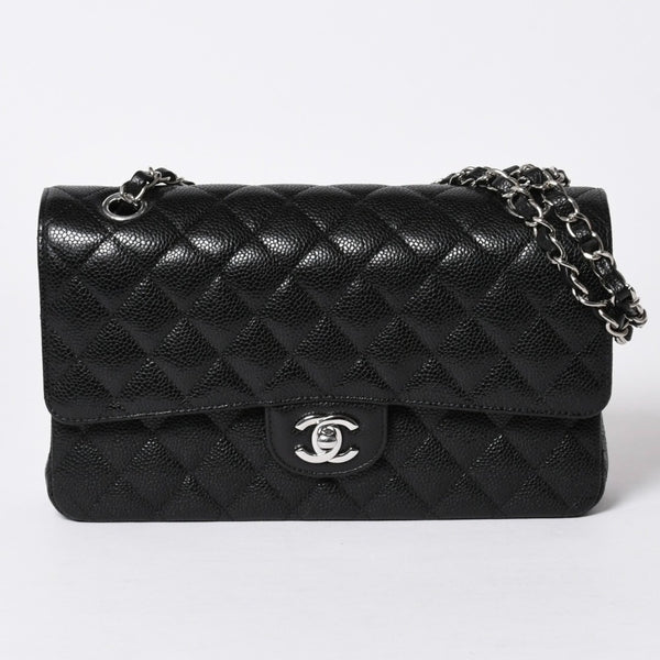 新品同様 CHANEL シャネル マトラッセ25 Wフラップ Wチェーンショルダーバッグ キャビアスキン ゴールド金具 ランダム番台 ブラック 中古 4a006559
