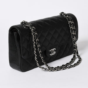 新品同様 CHANEL シャネル マトラッセ25 Wフラップ Wチェーンショルダーバッグ キャビアスキン ゴールド金具 ランダム番台 ブラック 中古 4a006559