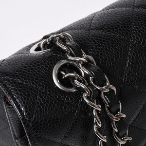 新品同様 CHANEL シャネル マトラッセ25 Wフラップ Wチェーンショルダーバッグ キャビアスキン ゴールド金具 ランダム番台 ブラック 中古 4a006559
