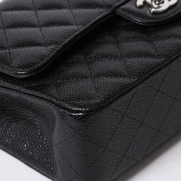 新品同様 CHANEL シャネル マトラッセ25 Wフラップ Wチェーンショルダーバッグ キャビアスキン ゴールド金具 ランダム番台 ブラック 中古 4a006559