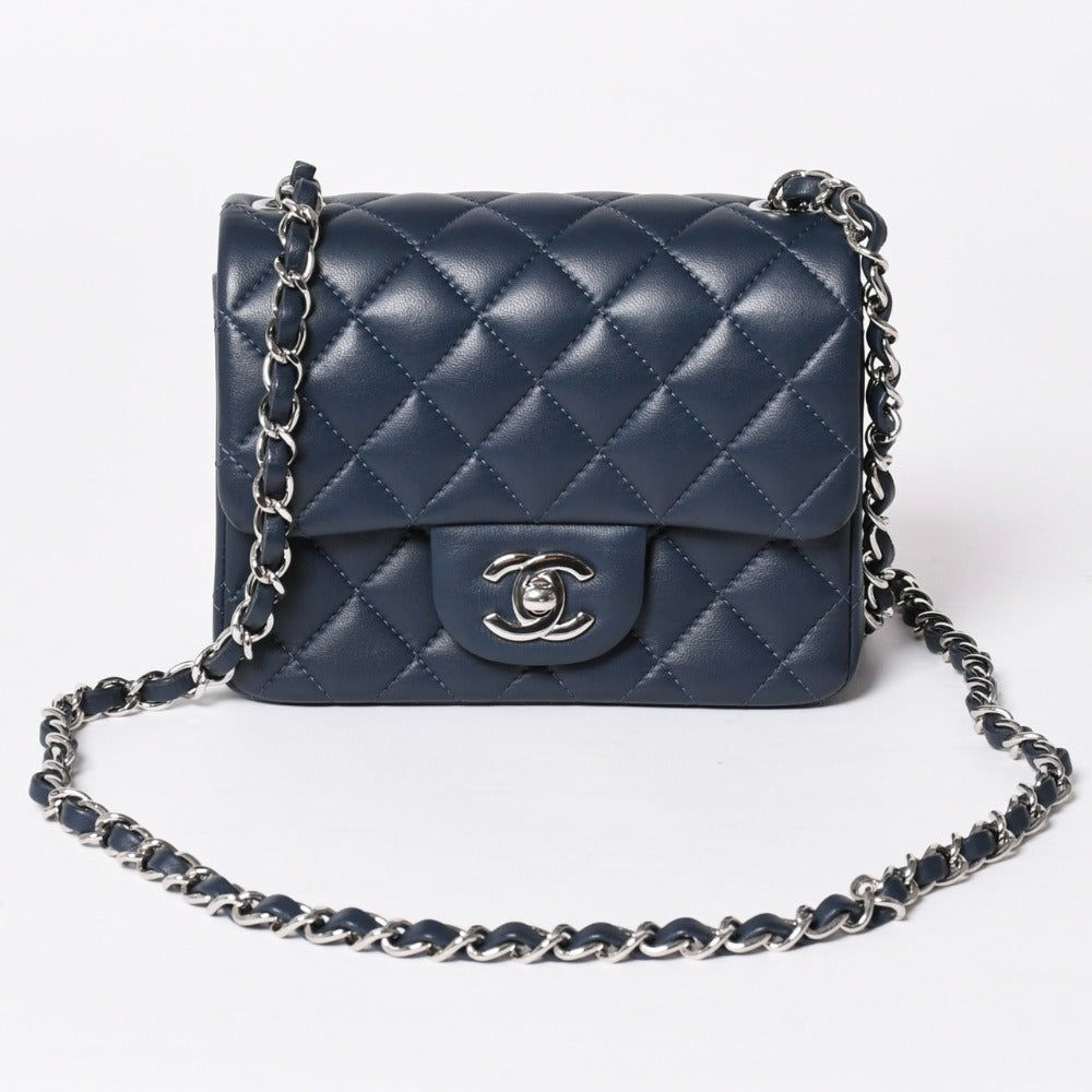 新品同様 CHANEL シャネル ミニマトラッセ17 Sフラップ Sチェーンショルダーバッグ 26番台 ココマーク ラムスキン ブルー シルバー 中古 4a006558