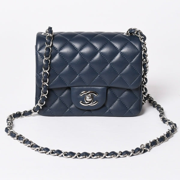 新品同様 CHANEL シャネル ミニマトラッセ17 Sフラップ Sチェーンショルダーバッグ 26番台 ココマーク ラムスキン ブルー シルバー 中古 4a006558