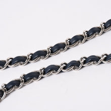 将图片加载到图库查看器中。 新品同様 CHANEL シャネル ミニマトラッセ17 Sフラップ Sチェーンショルダーバッグ 26番台 ココマーク ラムスキン ブルー シルバー 中古 4a006558