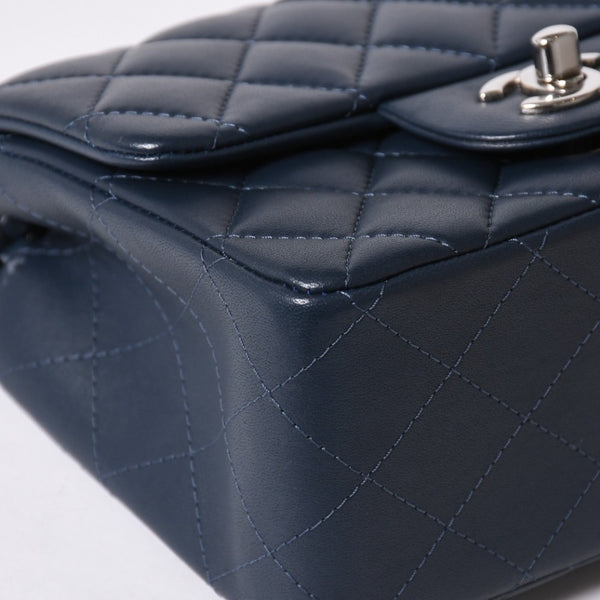 新品同様 CHANEL シャネル ミニマトラッセ17 Sフラップ Sチェーンショルダーバッグ 26番台 ココマーク ラムスキン ブルー シルバー 中古 4a006558