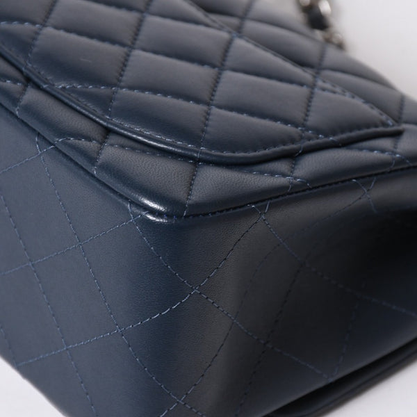 新品同様 CHANEL シャネル ミニマトラッセ17 Sフラップ Sチェーンショルダーバッグ 26番台 ココマーク ラムスキン ブルー シルバー 中古 4a006558