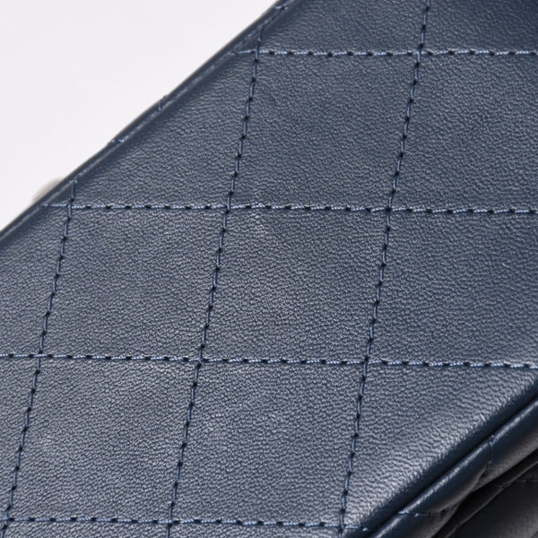 新品同様 CHANEL シャネル ミニマトラッセ17 Sフラップ Sチェーンショルダーバッグ 26番台 ココマーク ラムスキン ブルー シルバー 中古 4a006558