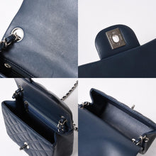 将图片加载到图库查看器中。 新品同様 CHANEL シャネル ミニマトラッセ17 Sフラップ Sチェーンショルダーバッグ 26番台 ココマーク ラムスキン ブルー シルバー 中古 4a006558