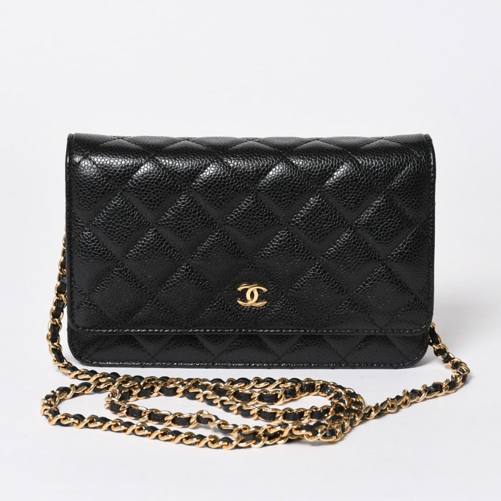 新品同様 CHANEL シャネル チェーンウォレット 長財布 AP0250 27番台 ココマーク キャビアスキン ブラック ゴールド金具 中古 4a006405