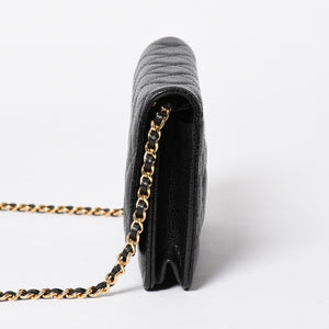新品同様 CHANEL シャネル チェーンウォレット 長財布 AP0250 27番台 ココマーク キャビアスキン ブラック ゴールド金具 中古 4a006405