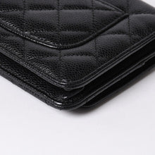 将图片加载到图库查看器中。 新品同様 CHANEL シャネル チェーンウォレット 長財布 AP0250 27番台 ココマーク キャビアスキン ブラック ゴールド金具 中古 4a006405