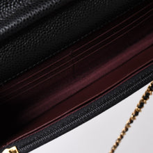 将图片加载到图库查看器中。 新品同様 CHANEL シャネル チェーンウォレット 長財布 AP0250 27番台 ココマーク キャビアスキン ブラック ゴールド金具 中古 4a006405