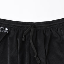 将图片加载到图库查看器中。 新品同様品 CHROME HEARTS クロムハーツ CHプリント メッシュショーツ ハーフパンツ ショーツ ブラック シルバー サイズL 中古 4a006535