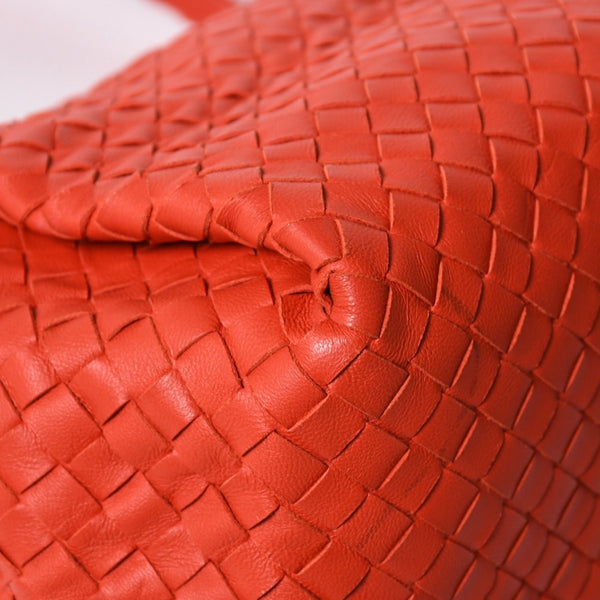 Very Good Condition BOTTEGAVENETA Bottega Veneta Handbag Intrecciato B064D5328B Red Matte Black Hardware Used 4a006519