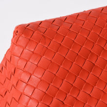 将图片加载到图库查看器中。 極美品 BOTTEGAVENETA ボッテガヴェネタ ハンドバッグ イントレチャート B064D5328B レッド マットブラック金具 中古 4a006519