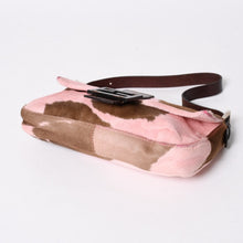 Load the image into the gallery viewer. 極美品 FENDI フェンディ マンマバケット ワンショルダーバッグ ハラコ 26424 ピンク ブラウン 中古 4a006404