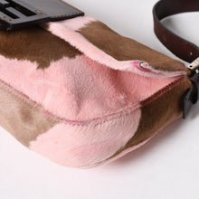 Load the image into the gallery viewer. 極美品 FENDI フェンディ マンマバケット ワンショルダーバッグ ハラコ 26424 ピンク ブラウン 中古 4a006404