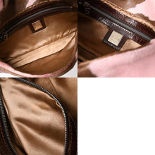 Load the image into the gallery viewer. 極美品 FENDI フェンディ マンマバケット ワンショルダーバッグ ハラコ 26424 ピンク ブラウン 中古 4a006404